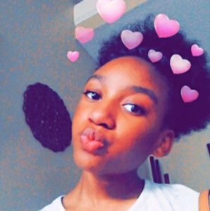 Meet your Posher, Harmony